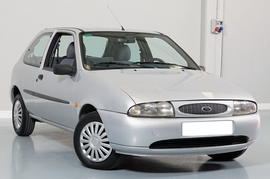 Ford Fiesta 1.8 Diesel 60 CV. Económico, Revisado y con 12 Meses de Garantía.