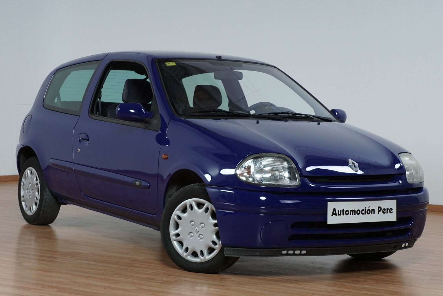 Renault Clio 1.2i RN