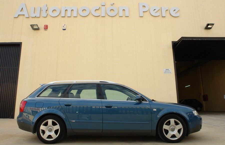 AUDI A4 AVANT 1.9 TDI 130 CV, 6 VEL, S-LINE.