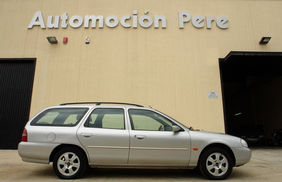 FORD MONDEO 1.8 TD 90 CV GUIA, FAMILIAR