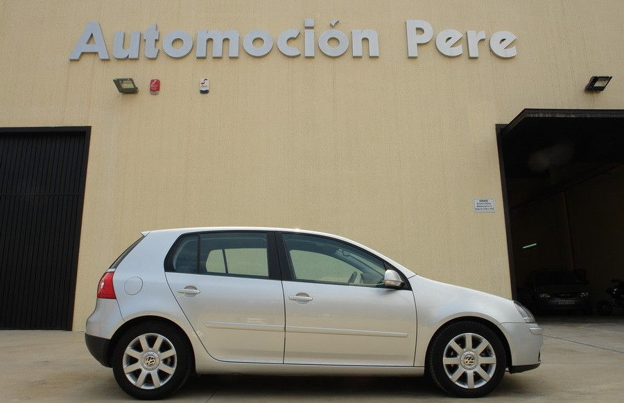 VOLKSWAGEN  GOLF 1.9 TDI 105 CV, SPORTLINE, NACIONAL.