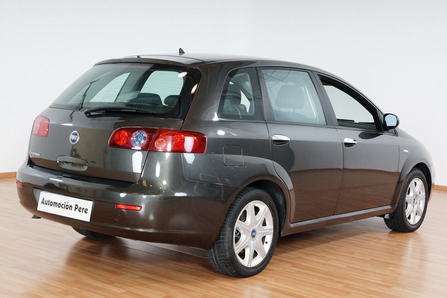 FIAT. CROMA 1.9 JTD 16V MULTIJET. FAMILIAR DYNAMIC.