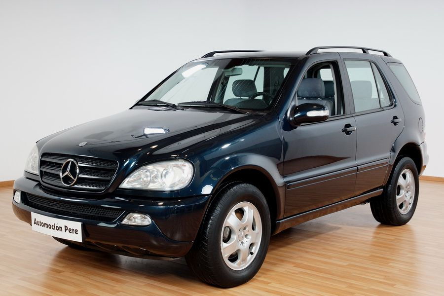 MERCEDES BENZ. ML 320 Aut.