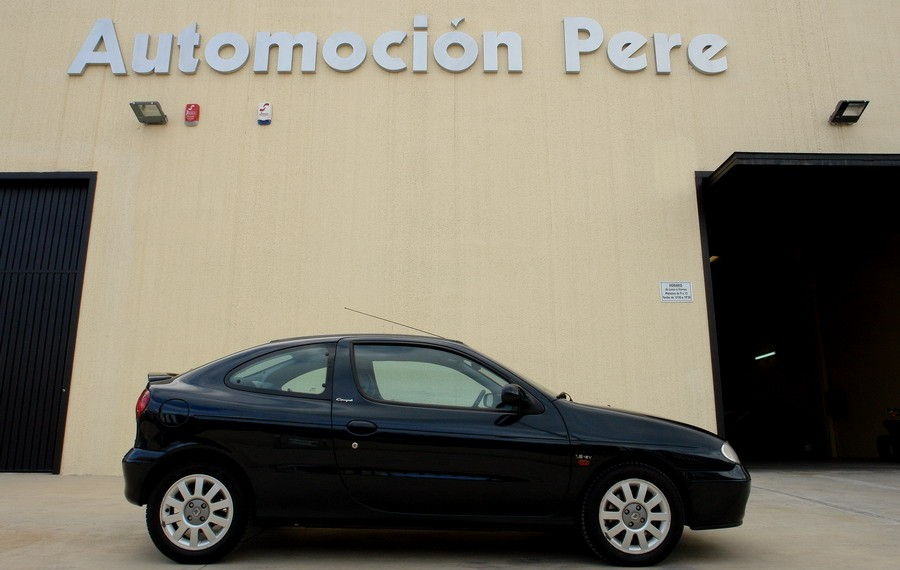 RENAULT MEGANE COUPE 1.6i 16 V, DYNAMIQUE.