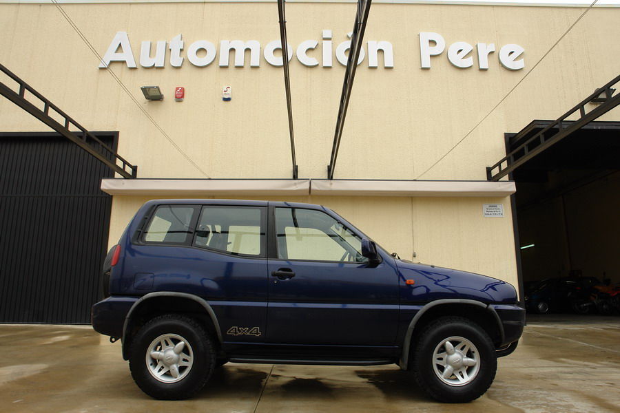 NISSAN  TERRANO II 2.7 TDI 100 CV. 