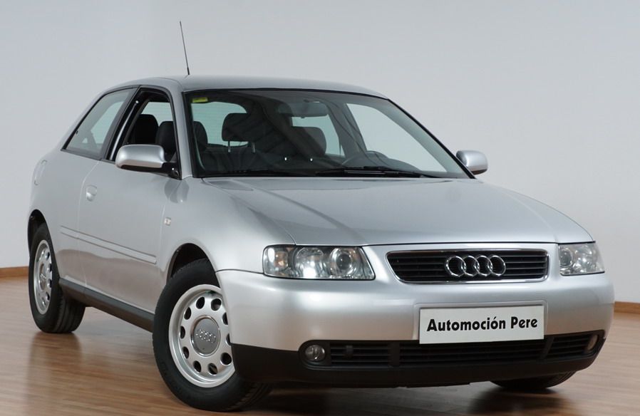 Audi A3 1.6i Attraction.