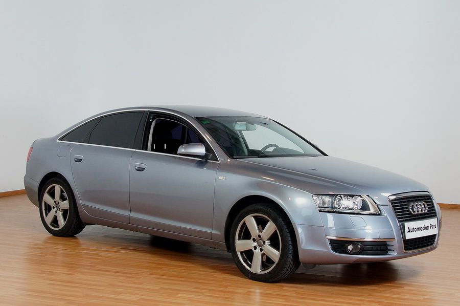 AUDI A6 2.4i V6 Aut.