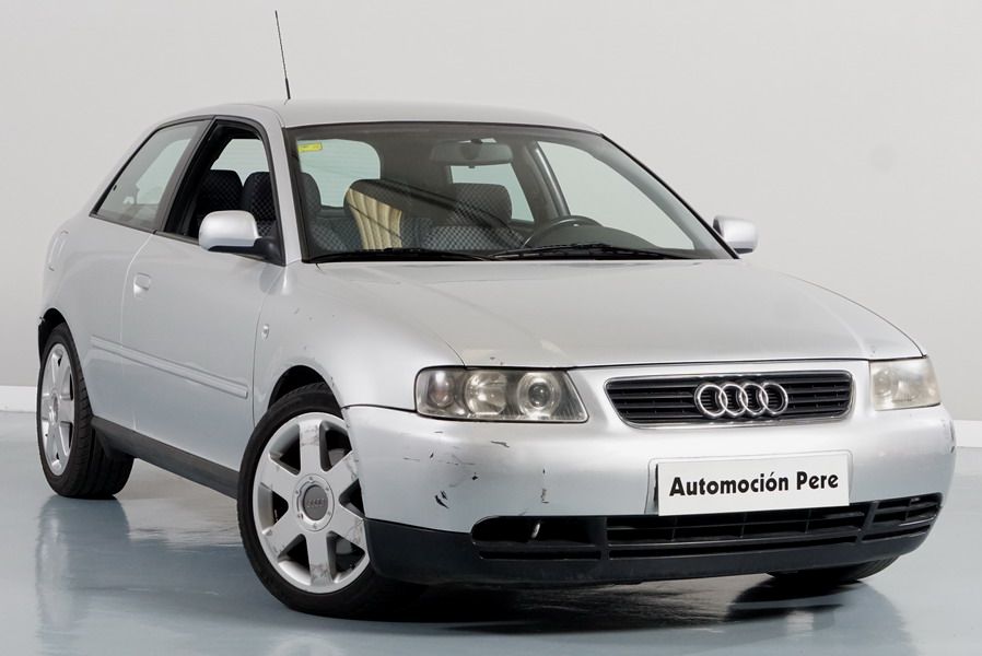 Audi A3 1.9 TDi 110 CV Ambition. Nacional, Económico, Pocos Kms y Garantía 12 Meses.