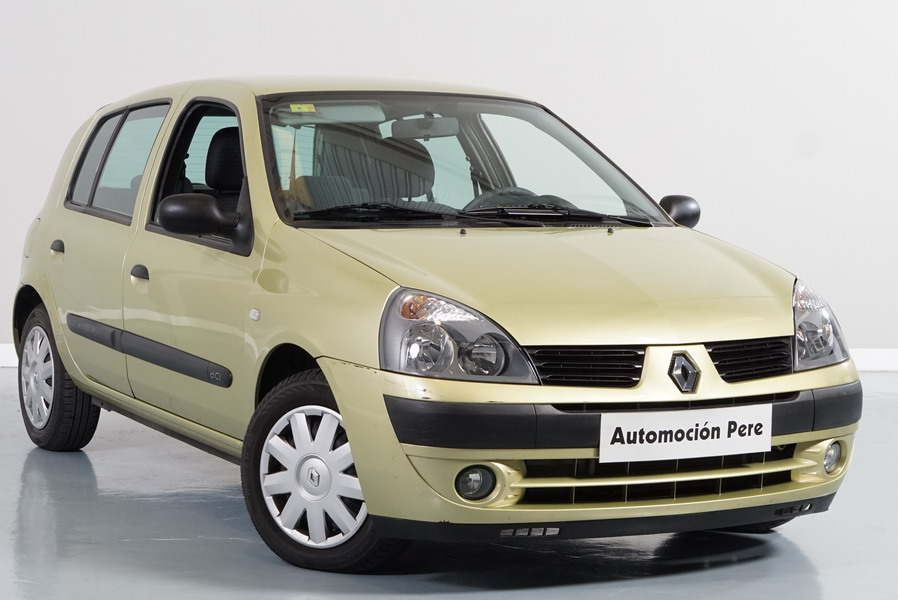 Renault Clio 1.5 dCi Expressión. SOLO 33.234 Kms!! 1 Solo Propietario. Revisiones Selladas (Ver Foto) Revisado y Garantía 1 Año.