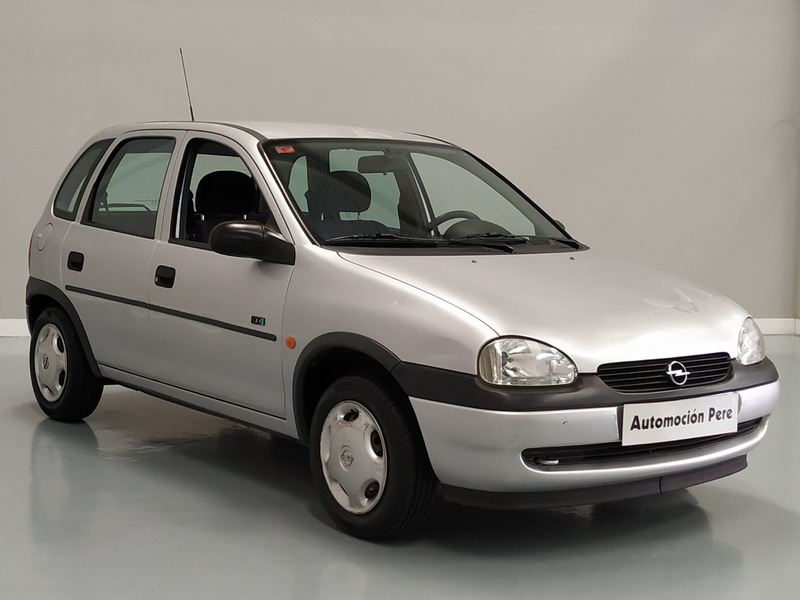 Opel Corsa 1.0i Eco. Pocos Kms. Revisiones Selladas. Económico y Garantía 12 Meses.