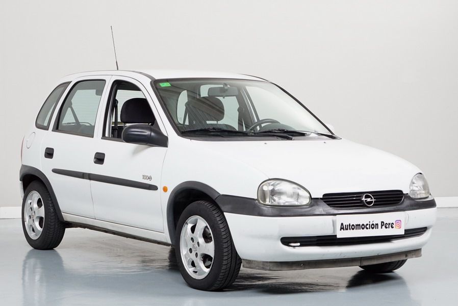 Opel Corsa 1.2i 16V Edition. Único Propietario. Solo 58.245 Kms. Revisiones Selladas.