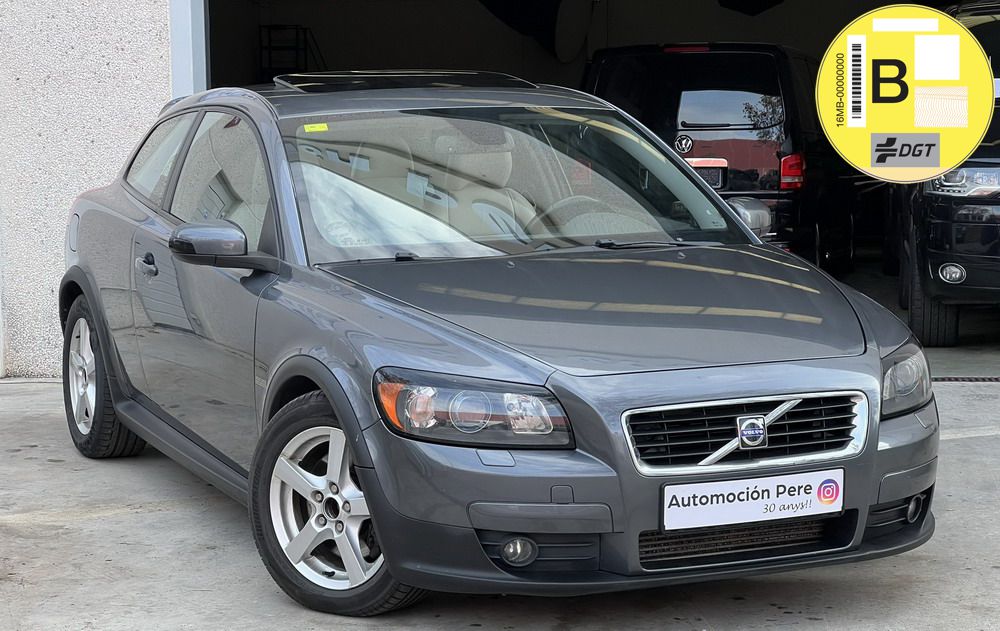 Nueva Recepción: Volvo C30 2.4 D5 180 CV Summum, Automático/Sec. Revisiones Oficiales. Equipado!