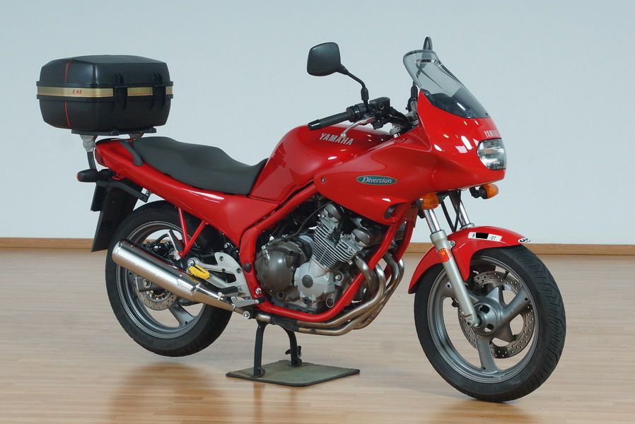 Honda diversion 600