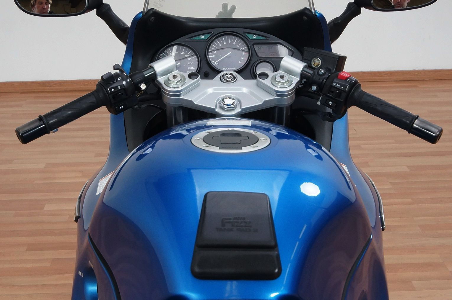 Suzuki GSX 600 F . IMPECABLE. | Automocio Pere