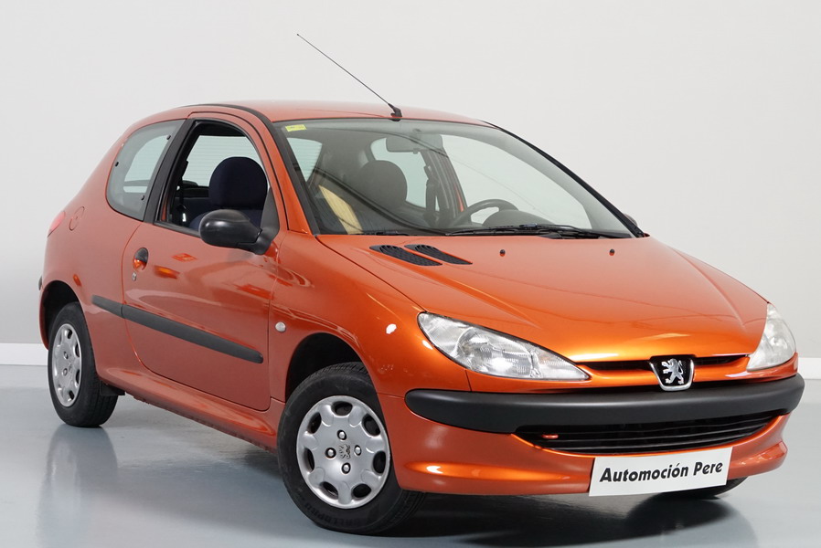 Peugeot 206 1.4i XR 75 CV, Económico, Revisado y con Garantía 12 Meses (Taller Propio Peugeot 206 1.4i XR 75 CV, Económico, Revisado y con Garantía 12 Meses (Taller Propio