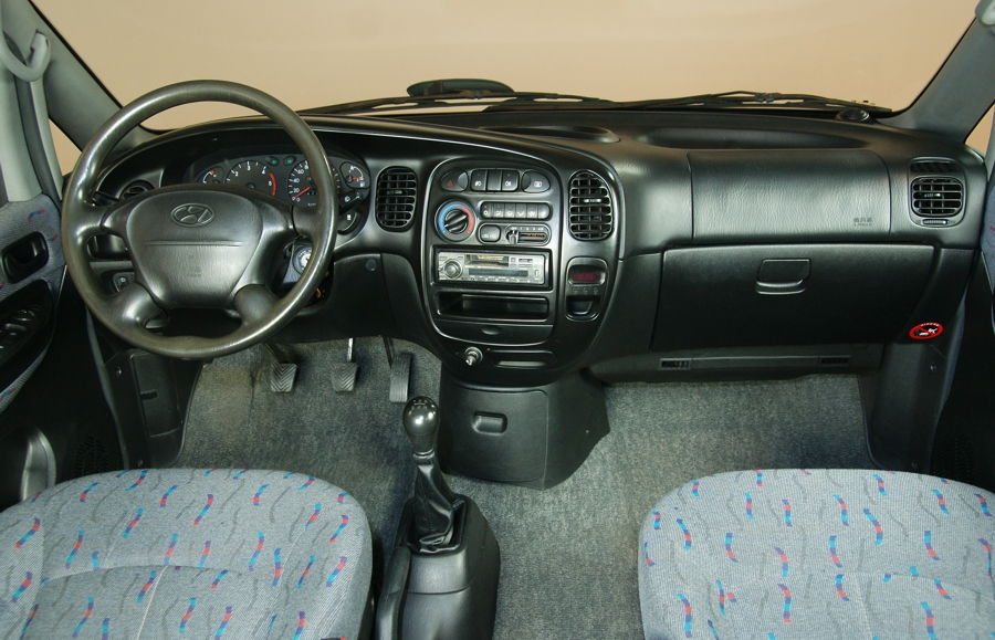 HYUNDAI H1 2.5 CRDI | Automocio Pere